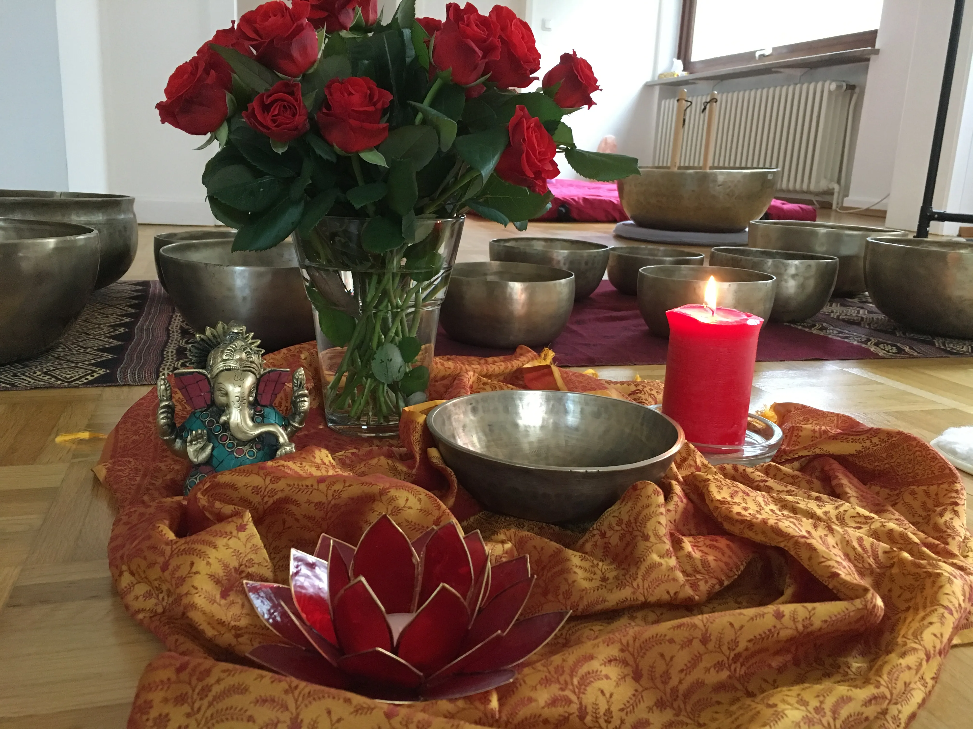 YogaRaum Ahrensburg  Termin anfragen
